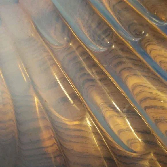 Vintage Opaque Blue Scalloped Shell Dish - Picture 4 of 11